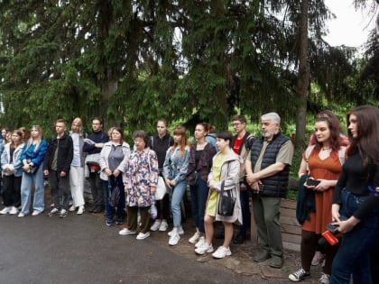 В рамках проекта Центра историко-культурного наследия города Курска «Легенды старого дома» студентов естественно-географического факультета Курского государственного университета п