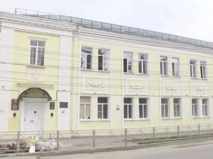 Родителям учеников Курской школы сообщили о продлении дистанционного обучения