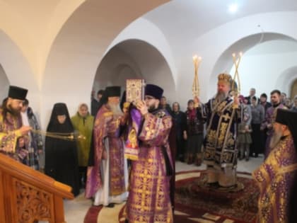 В Неделю 5-ю Великого поста Преосвященнейший епископ Паисий совершил Литургию