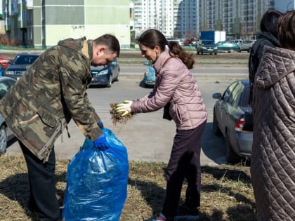 В Курске субботник поддержали министерства здравоохранения и финансов