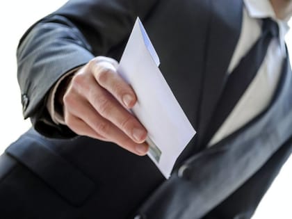 Серая заработная плата несет серьезные риски для работников