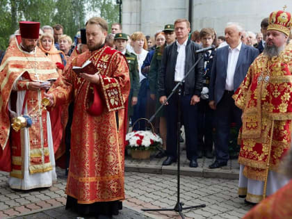 В Курской области почтили память скульптора Вячеслава Клыкова