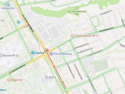 В Курске семь маршрутов задерживаются из-за ДТП на перекрестке Студенческой и 50 лет Октября