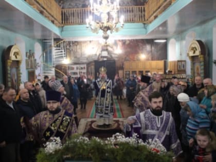 Преосвященнейший епископ Паисий совершил Литургию в храме Владимирской иконы Божией Матери села Липовчик