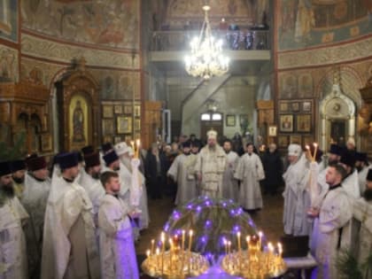Преосвященнейший епископ Паисий возглавил Рождественскую соборную общеепархиальную Литургию
