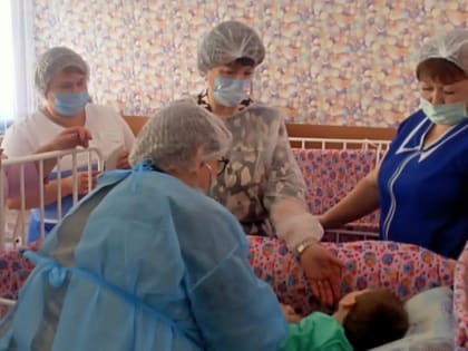 Специалисты Областной детской клинической больницы провели выезд в Беловский детский психоневрологический дом-интернат