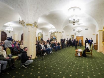 Святейший Патриарх Кирилл встретился с юными спортсменами Донбасса