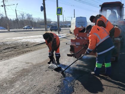 11 марта 66 дорожников и 45 единиц техники приводят в порядок улицы Курска