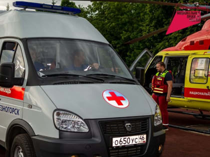 Вертолёт санавиации оперативно доставил 71-летнюю железногорку с инсультом в Курск