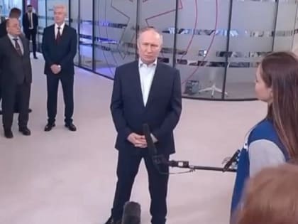 Путин поддержал идею вновь провести Всемирный фестиваль студентов и молодежи