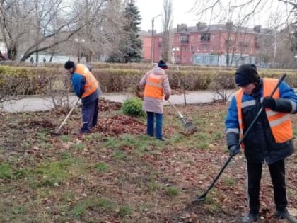 Активная уборка парков Курска к холодному сезону