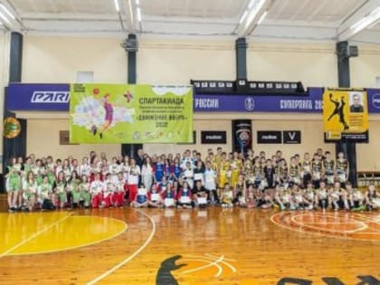 "ПРЯМИЦЫНО" ЗАНЯЛИ ВЕСЬ ПЬЕДЕСТАЛ