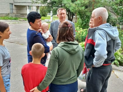 Единороссы Курска помогают пострадавшим от атак ВСУ