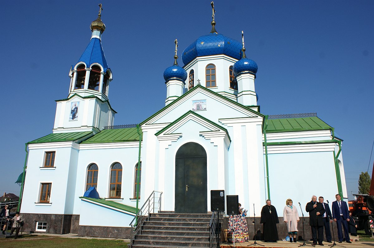 Курский н. Храм в Черницыно Курской области. Храм Покрова Пресвятой Богородицы Черницыно. Покровский храм в Черницыно Курской области. Храм Покрова с Черницыно Октябрьского района Курской области.