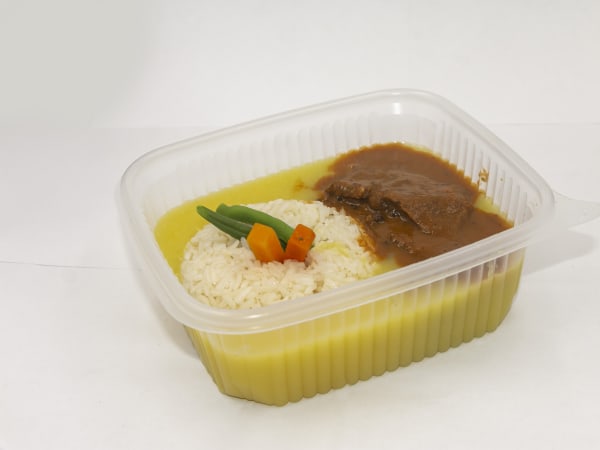 Asado de carne con pure de papas
