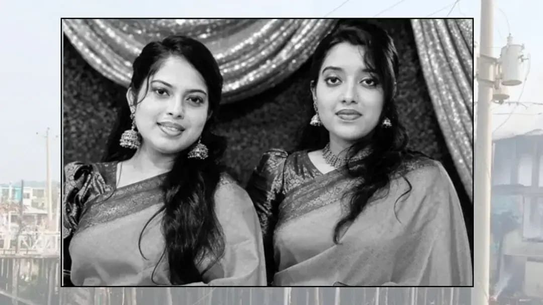 আগুনে দুই মেয়েকে হারিয়ে বাবার আহাজারি—‘বাঁচাতে পারলাম না, ক্ষমা করে দিয়েন’