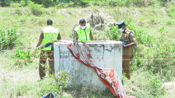 மட்டக்களப்பில் பெண்களைக் கடத்தி நகைப் பறிப்பு : சந்தேகநபர்களின் பகட்டான வாழ்க்கை !
