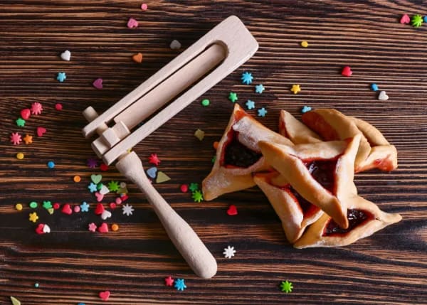 Test Your Purim Smarts: A Multiple Choice Character Quiz