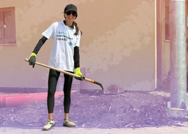 700x500_Felicia-Dlugolenski