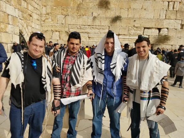 4DD885DE-9EA0-4822-95D2-9F0B5F39E9B1_1_105_c