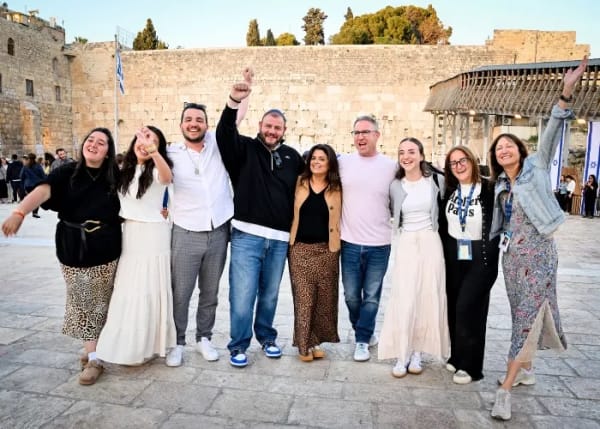 Yair Szlak FEATURED - 1