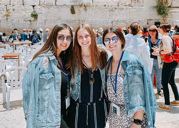 mayarosen_kotel_2019birthrightisrael