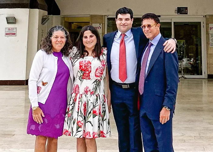 Schneider-Lesser Family Endows Birthright Israel's Social Diversity Module
