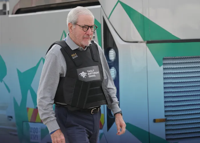 Seeing Strength and Purpose in Times of Conflict: Irwin Siegel Revisits his Time in Israel