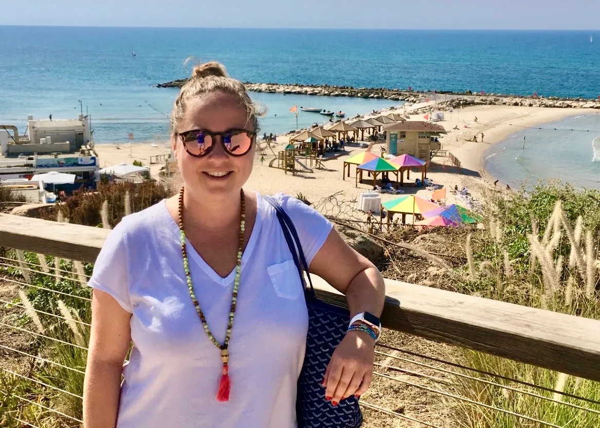 Brooke Pertnoy FEATURED