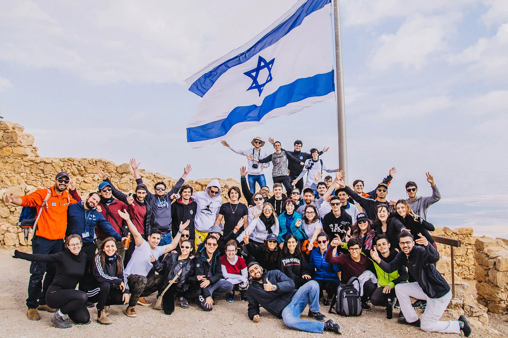 347-JN4_1019-L_v2 (1)