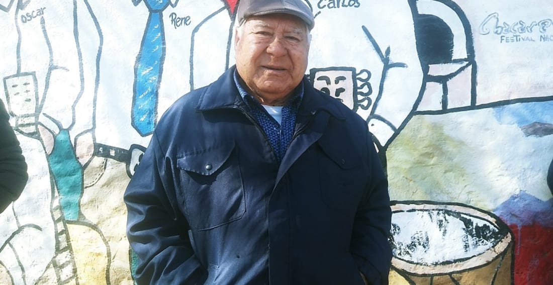 Chufo Díaz ya tiene el patio bien regadito para los cuatro días de fiesta que habrá en Los Lagos