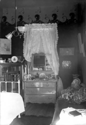 Year 1910 - an interior view of a private hospital room at Denver Homeopathic Hospital in Denver, Co...