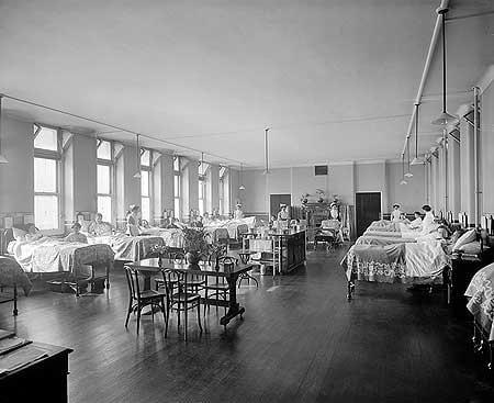 Patient hall - Homeopathic Hospital of London. 1912