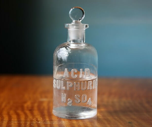 SULPHURICUM ACIDUM