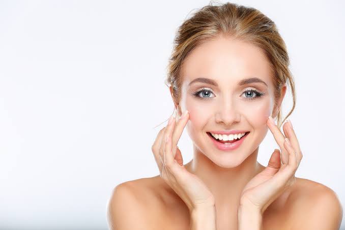 4 Foods to Eat for Glowing Skin