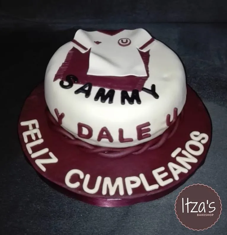 soccer_team cake