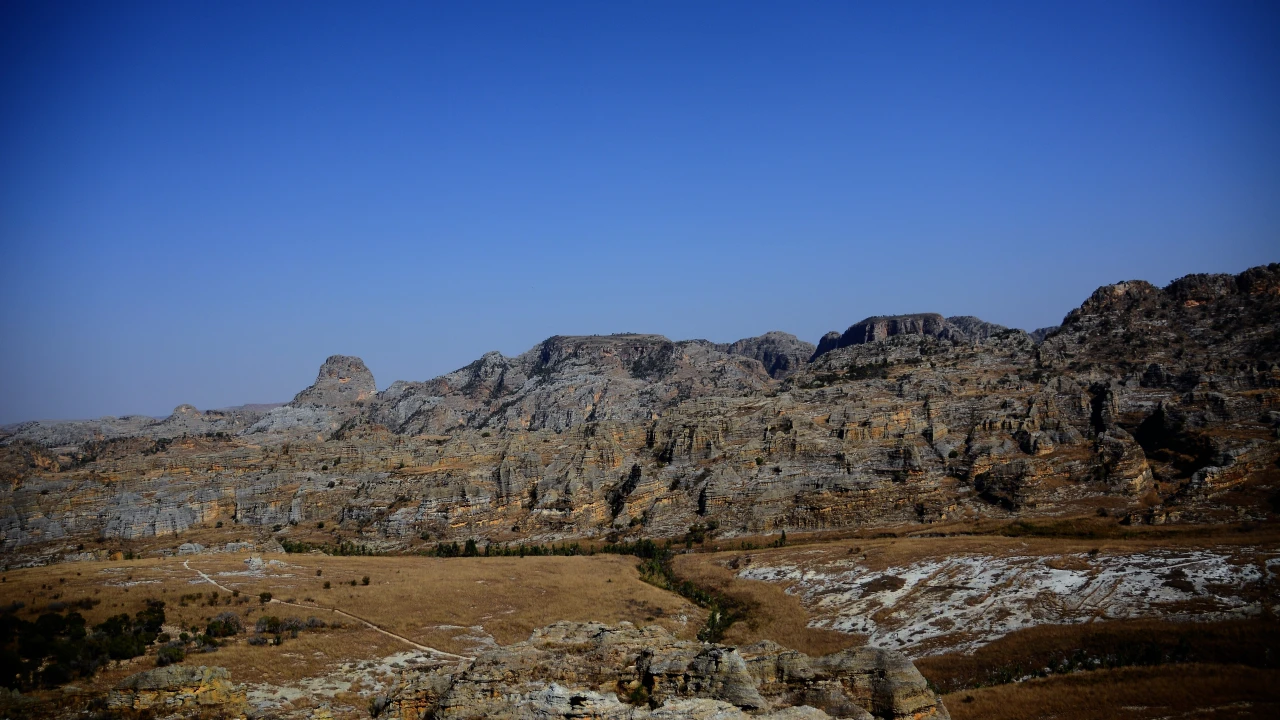 Isalo National Park: A Theatre of Stone and Sky — photo 2