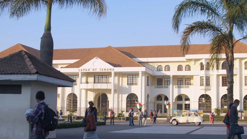 Analakely Market