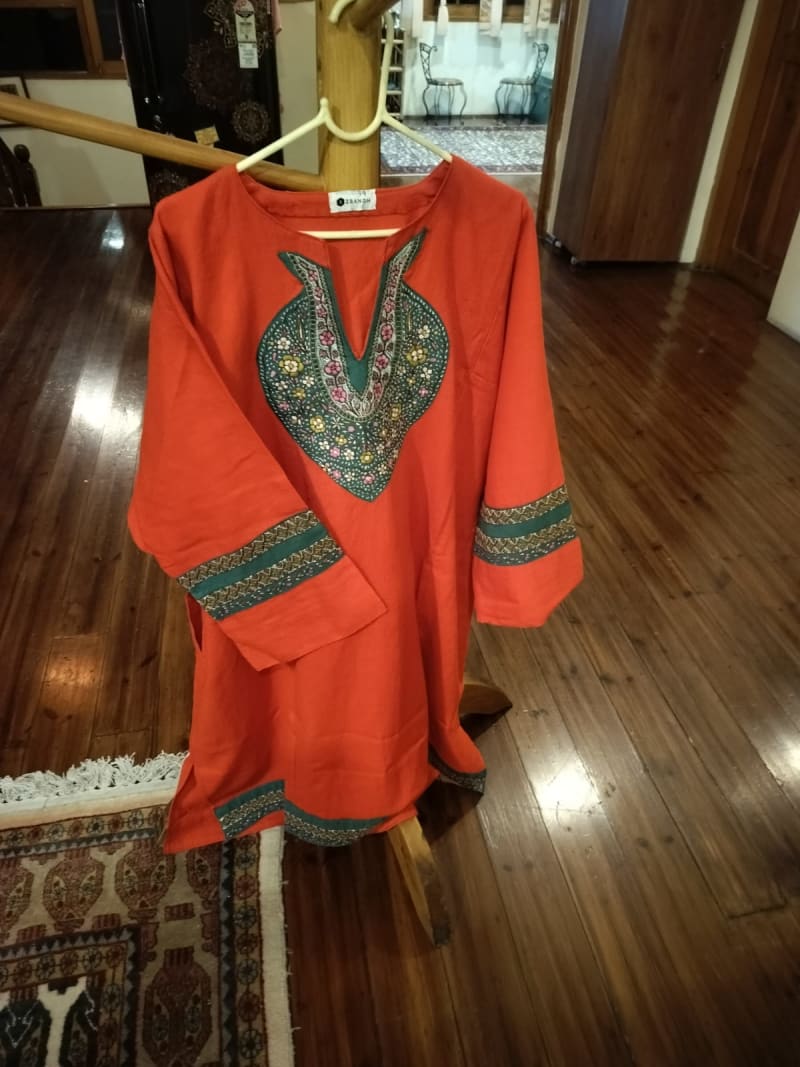 Red and Green Combination Pheran