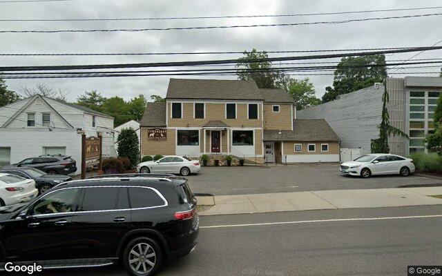 Street-level view near TownHouse for Dogs & Cats