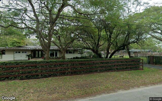 Street-level view near Dog Dude Ranch of Miami
