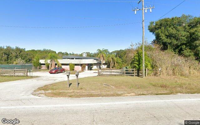 Street-level view near Rivers Edge Pet Resort