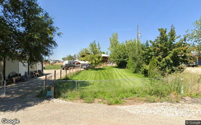 Street-level view near Valhalla K9 Kennels