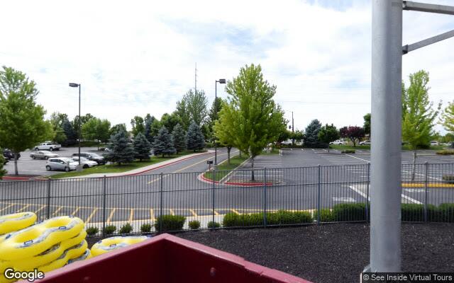Street-level view near Intermountain Pet Hospital, Overland