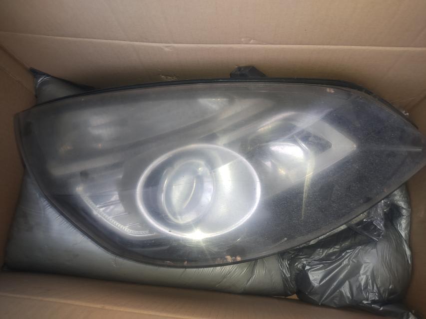 Renault Scenic Priekinis žibintas 1EL 009 447-091; 158103-00; HELLA E4 10913 2