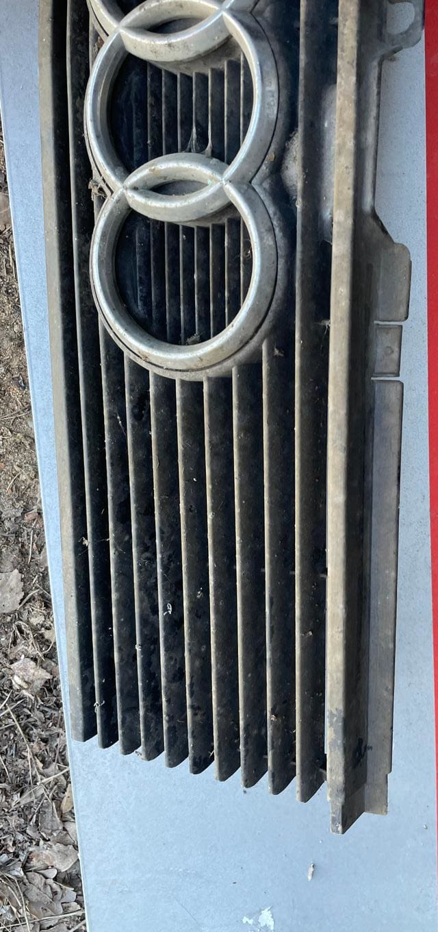 Audi 80, 90 Išorės apdailos komplektas 811853655D 4