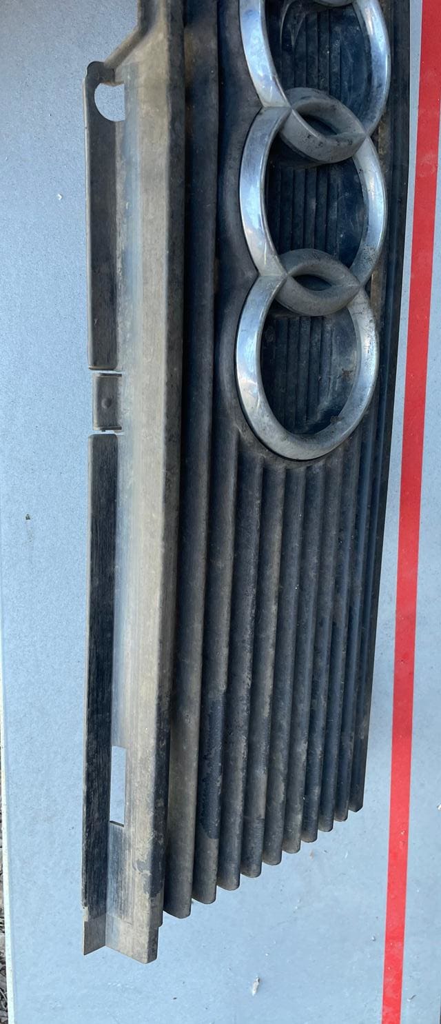 Audi 80, 90 Išorės apdailos komplektas 811853655D 5
