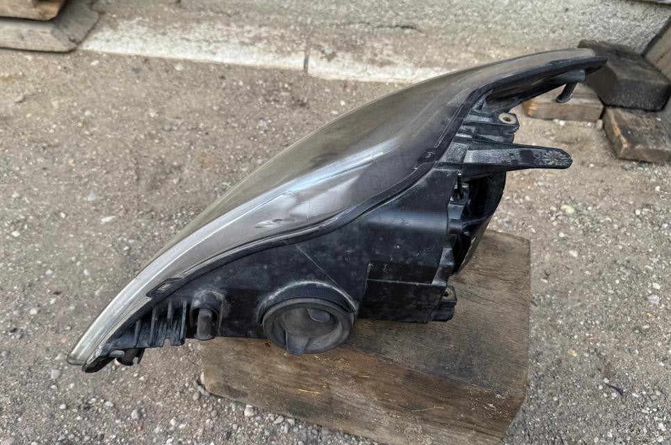Ford Mondeo Priekinis žibintas 2
