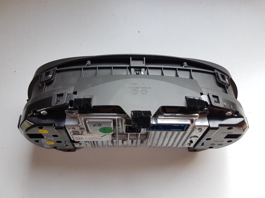 Opel Insignia Spidometras (prietaisų skydelis) 39221947; 812830499; 7110500000000X 7