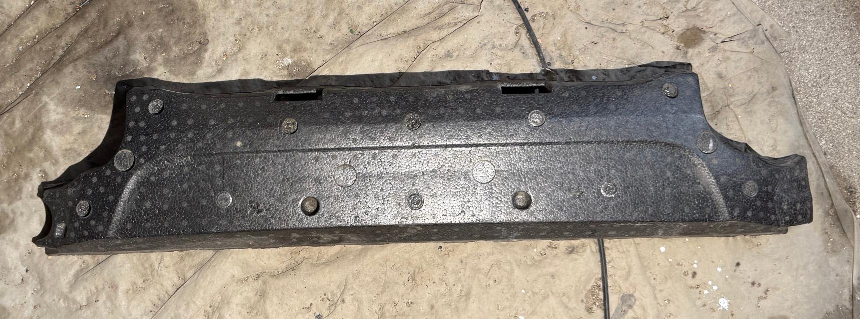 Ford S-MAX Priekinis sustiprinimas bamperio 6M21-R17A780-AE; D1N7A